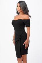 Load image into Gallery viewer, off the shoulder front twist bodycon dress