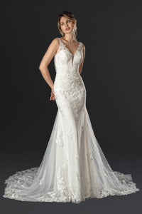 Lace Reverie Gown – 23507
