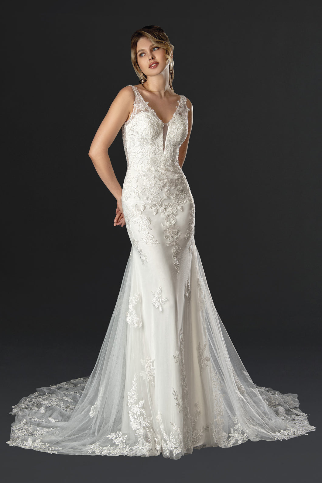 Lace Reverie Gown – 23507