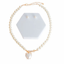 Load image into Gallery viewer, Cream Pearl Heart Pendant Choker
