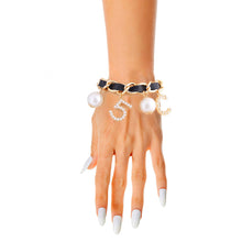 Load image into Gallery viewer, Black Gold Chain Pearl Bracelet
