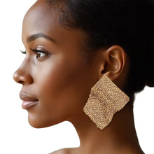 Load image into Gallery viewer, Studs Wavy Brown Rhinestone Glam Earrings Women
