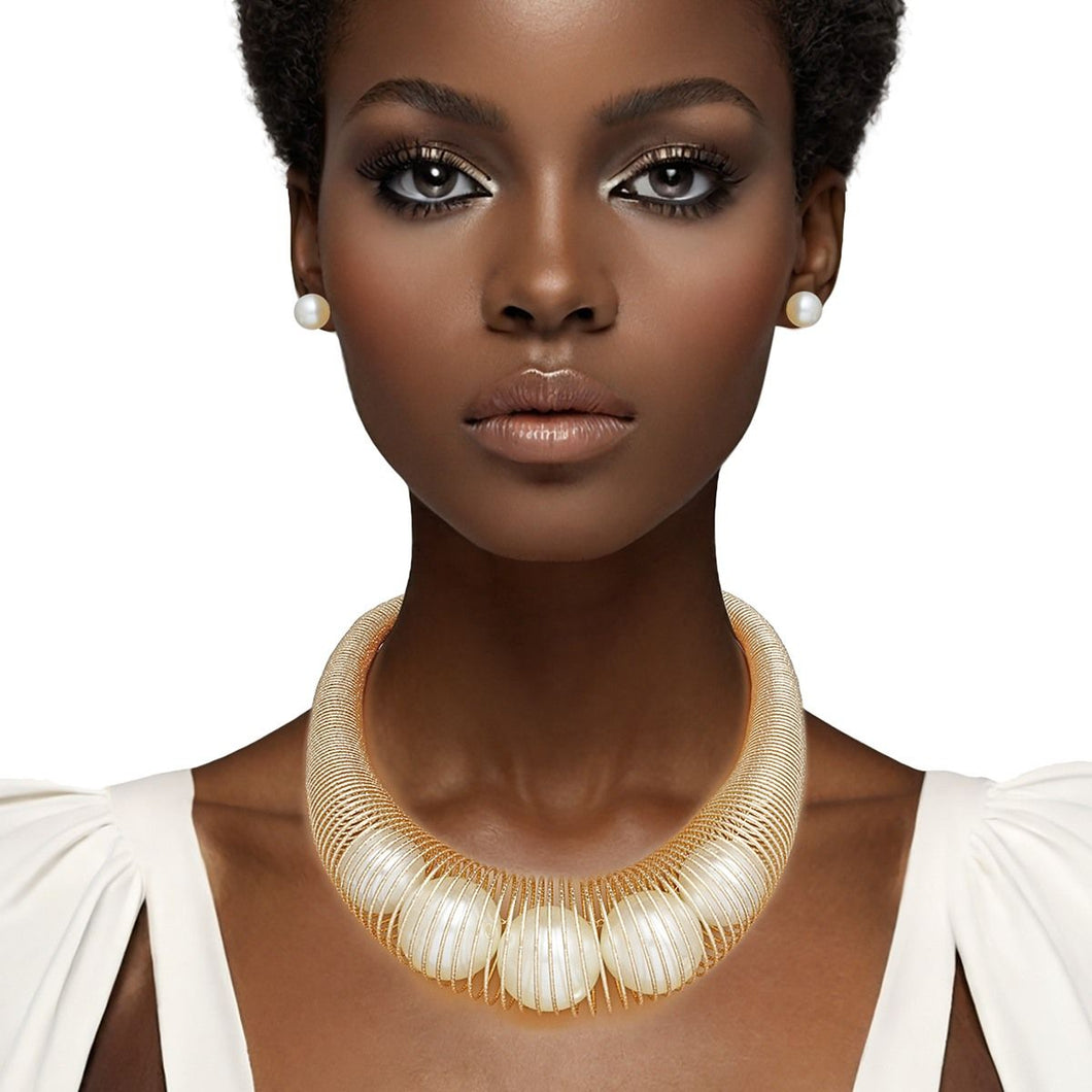 Collar Gold Spring Chain Pearl Filled Necklace