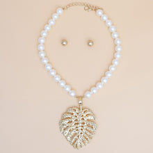 Load image into Gallery viewer, Cream Pearl Gold Palm Leaf Pendant Necklace
