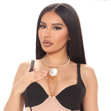 Load image into Gallery viewer, Gold Rigid Collar Jumbo Pearl Necklace
