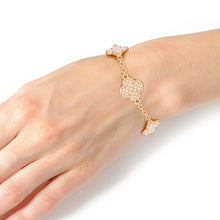Load image into Gallery viewer, Chain Bracelet Cream Pearl Quatrefoil Clovers
