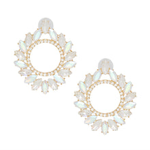 Load image into Gallery viewer, Studs Glistening Aurbo Crystal Wreath Earrings
